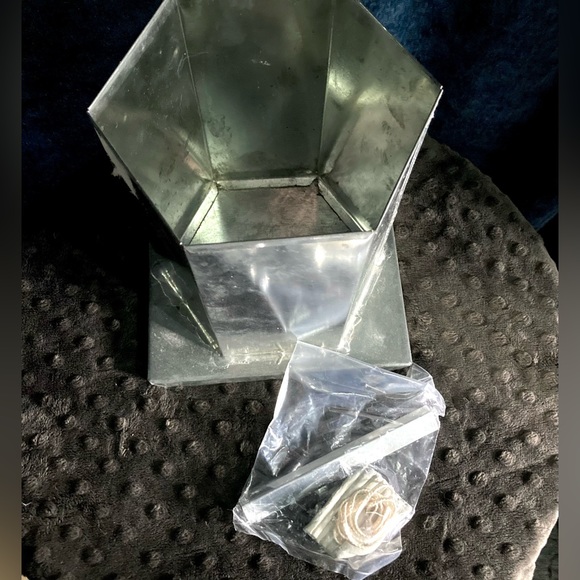 Vintage Old Stock | Large Hexagon Candle Mold - Picture 9 of 11